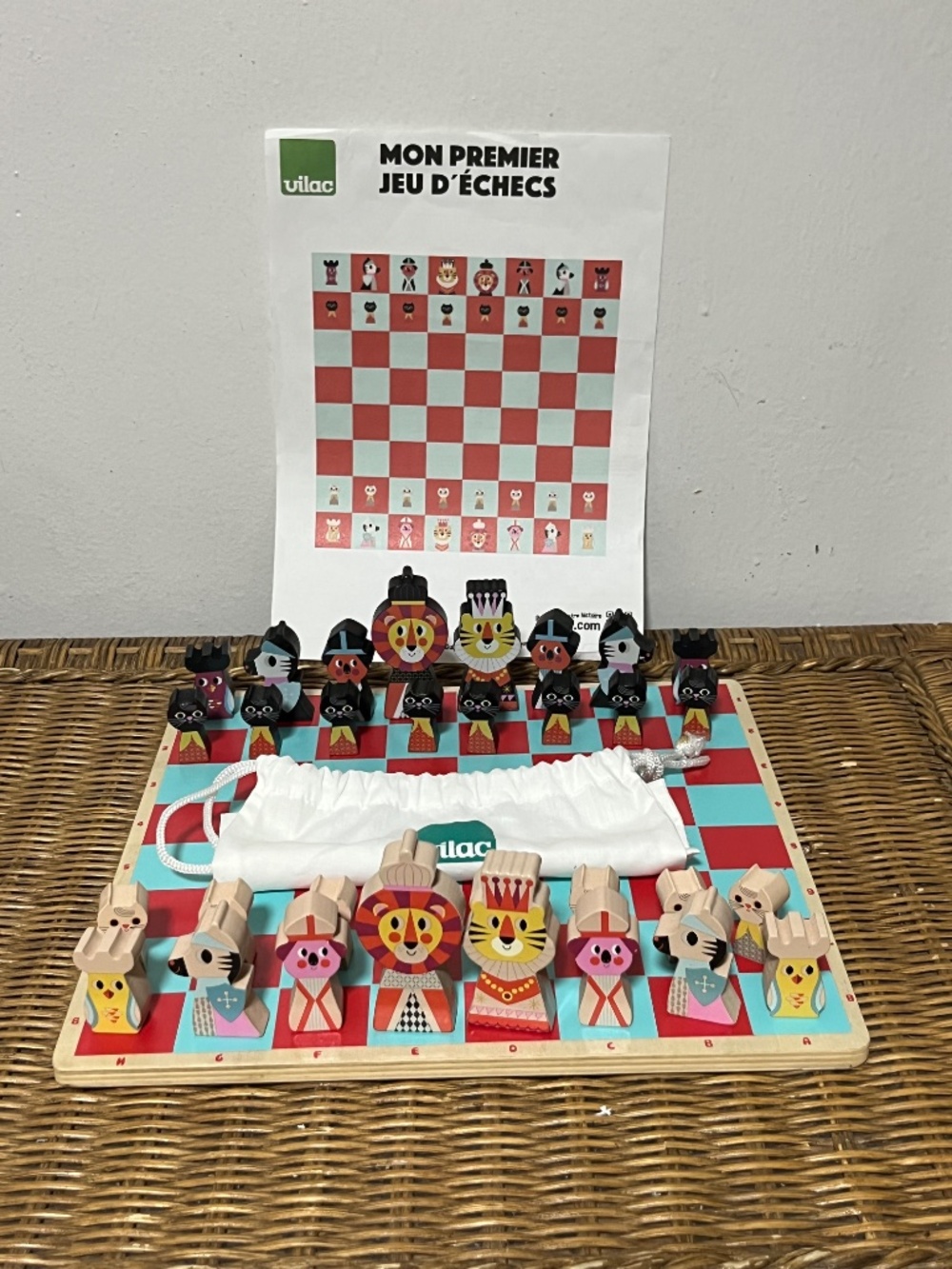 Vilac Mon Premier Jeu D'Échecs Wooden Chess Set.  Open Box